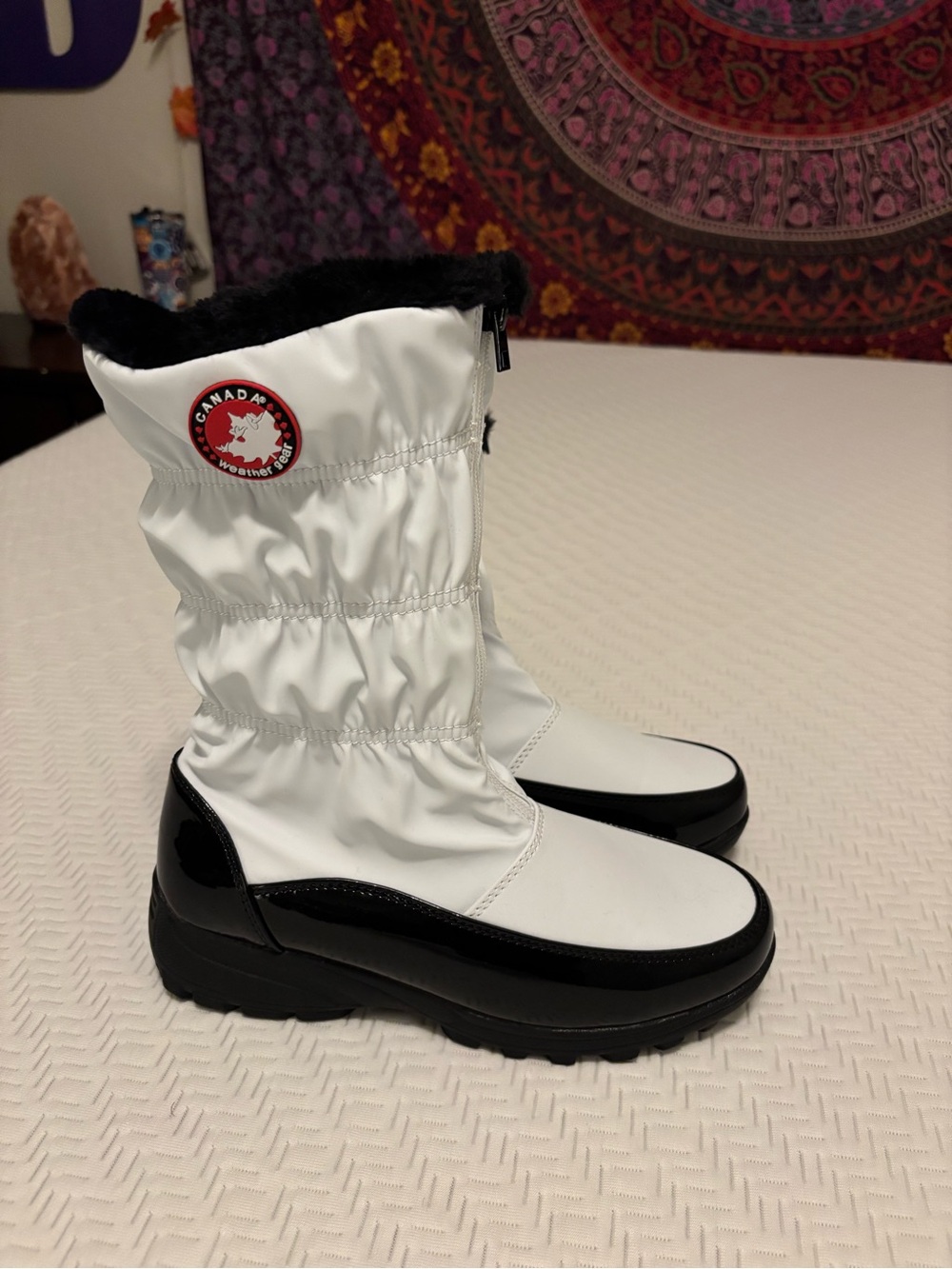 Canada Snow White & Black Insulated Winter Boots